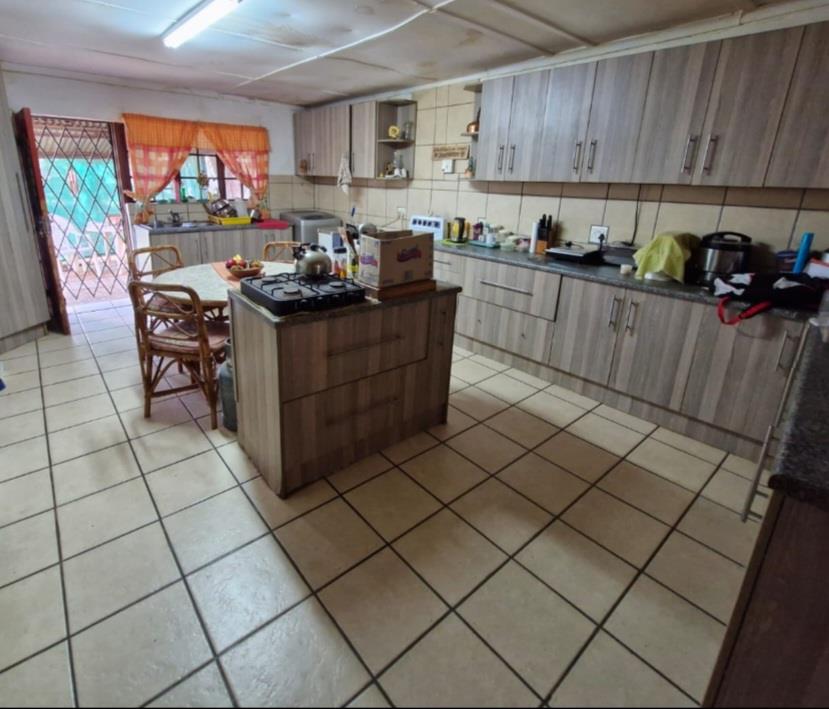 8 Bedroom Property for Sale in Spitskop Free State